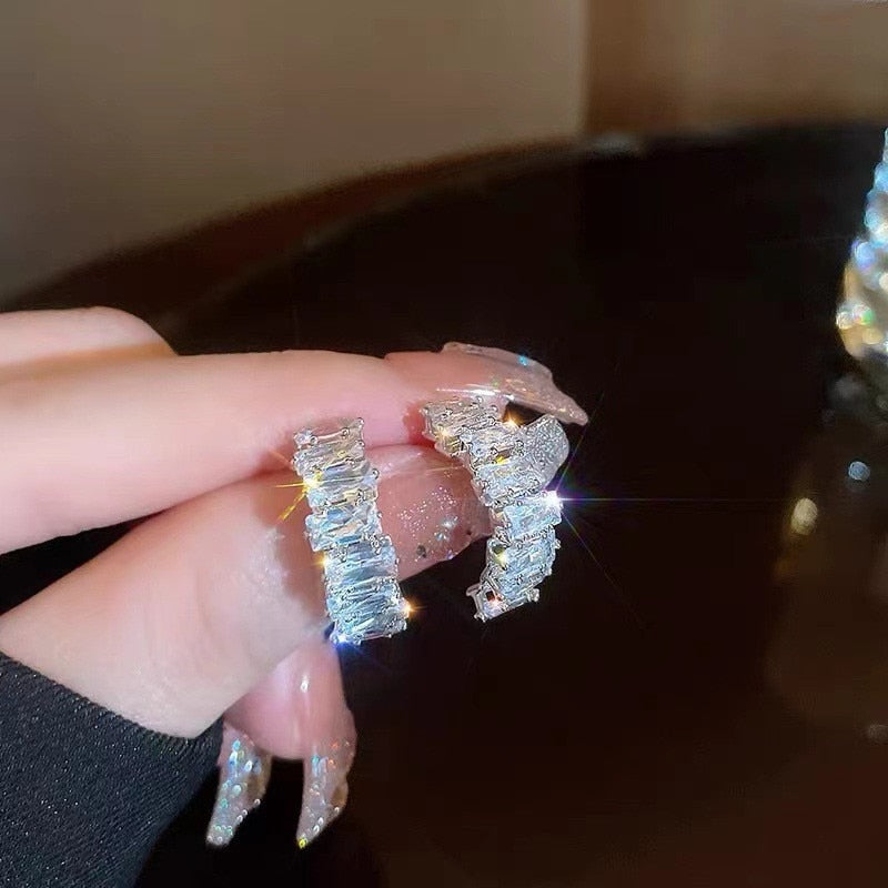2026 Korean New Simple Temperament Circle Pearl Earrings Fashion Small Versatile Earrings  Jewelry